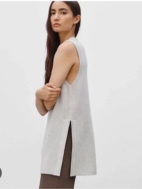 Aritzia Wilfred Palmier grey 100% wool sleeveless rib-knit sweater vest